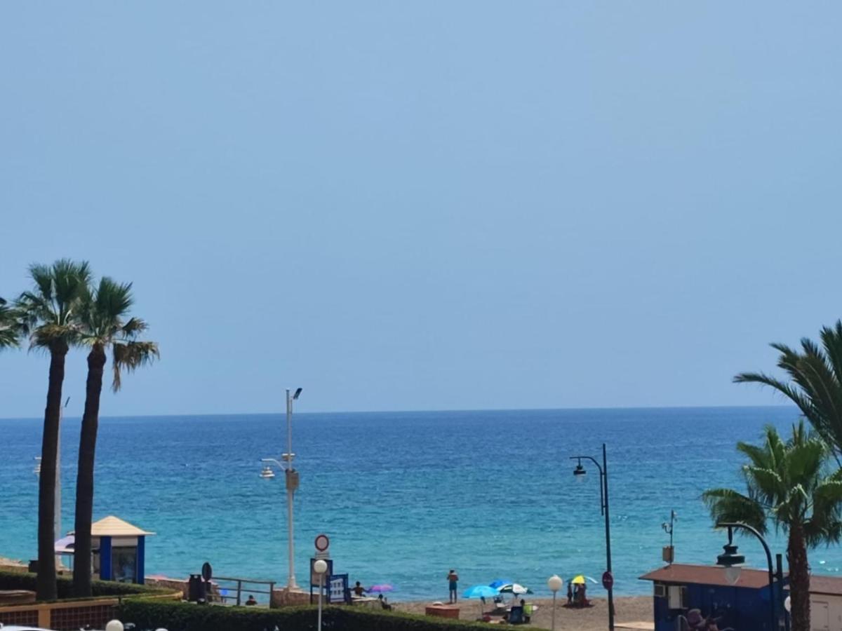 Casa Playa Guadalmar, Beautiful Apartment In Front Of The Sea, Wifi, Ac, Smart Tv, Private Parking Malaga Exterior photo