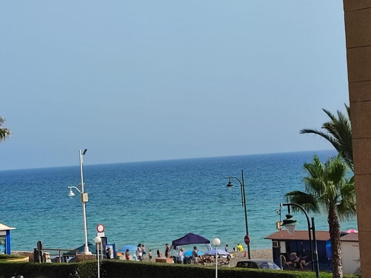 Casa Playa Guadalmar, Beautiful Apartment In Front Of The Sea, Wifi, Ac, Smart Tv, Private Parking Malaga Exterior photo